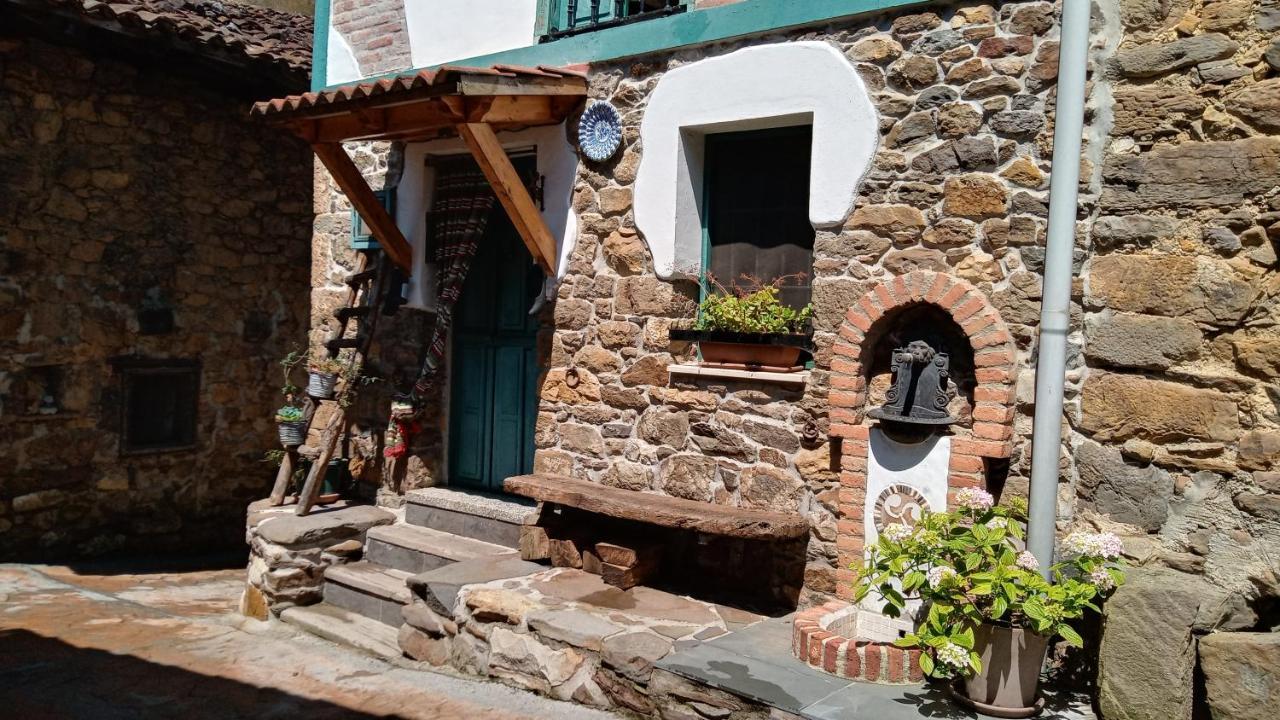 Cal Gallo Riosa Exterior foto